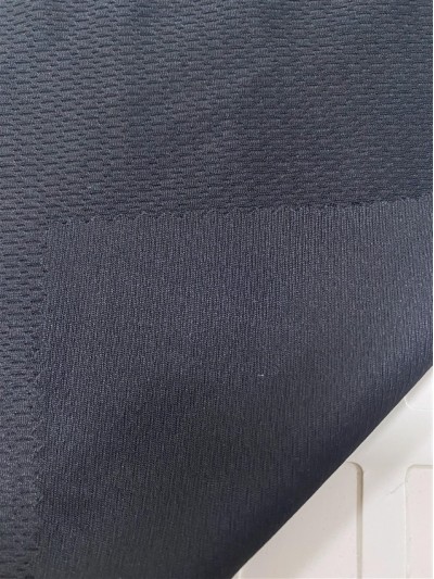 ZJ-DC S0271 大小米通  克重：150G 門幅：180CM  成份：100polyester  吸濕排汗 後面照